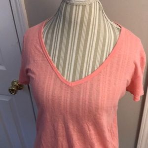 Gap V Neck tee linen